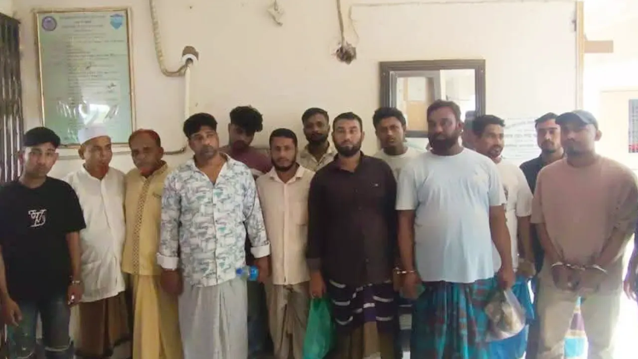 আ.লীগের ঝটিকা মিছিল, ১৩ নেতাকর্মী গ্রেপ্তার